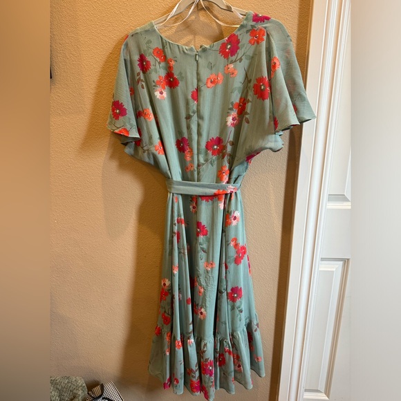 Calvin Klein dress very soft and comfortable. Looks new. - Picture 2 of 2